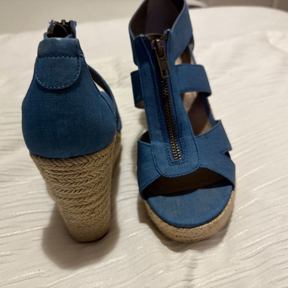 Moda Blue Wedge Sandals - Picture 5 of 7